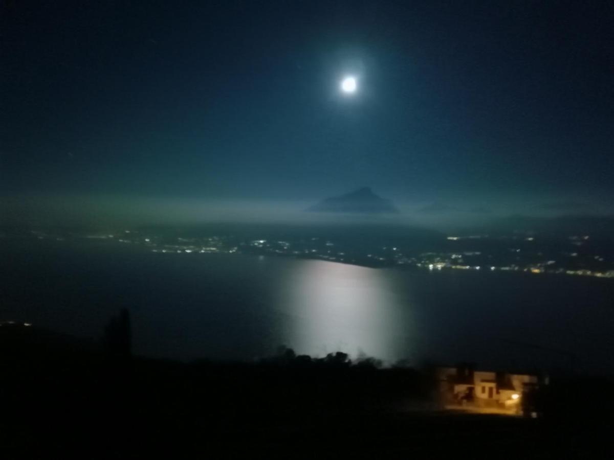 Beb Da Paolo Con Vista Lago サン・ゼーノ・ディ・モンターニャ エクステリア 写真