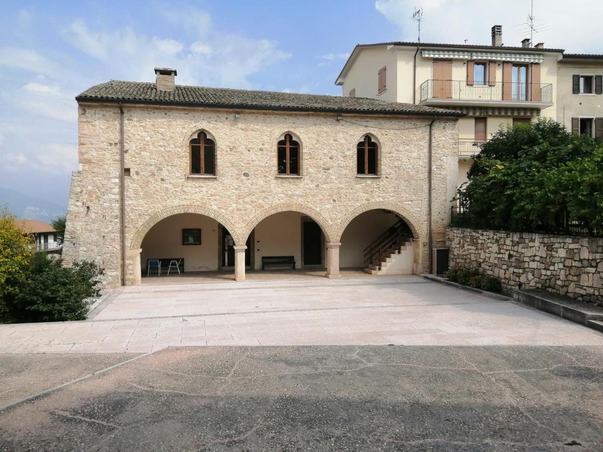 Beb Da Paolo Con Vista Lago サン・ゼーノ・ディ・モンターニャ エクステリア 写真